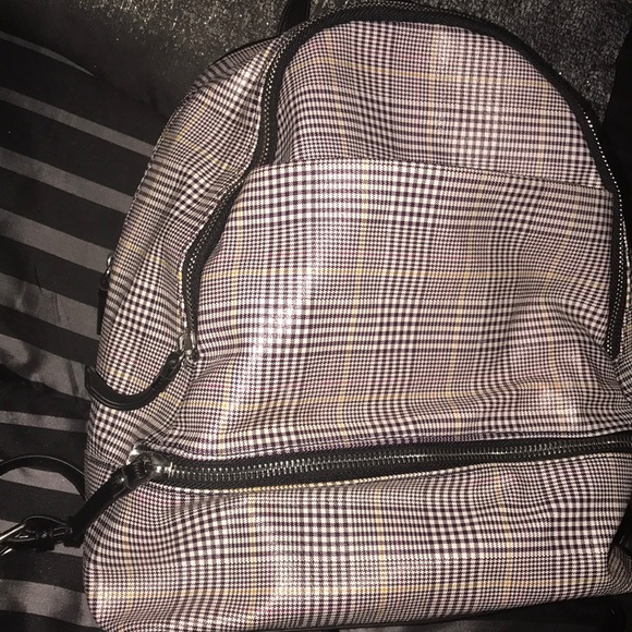 Purses - Picture 14 of 16